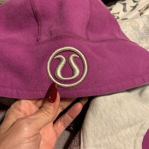 lululemon scuba size 4 Magenta